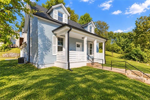Tiny photo for 230 N Missouri Street, Liberty, MO 64068 (MLS # 2645937)