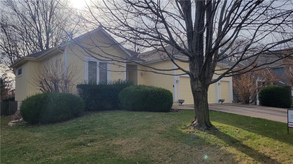 8431 W 156th Terrace