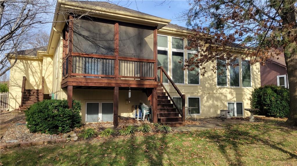 8431 W 156th Terrace