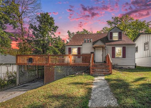 Photo of 1953 N 46 Street, Kansas City, KS 66102 (MLS # 2583967) Photo of 1953 N 46 Street, Kansas City, KS 66102 (MLS # 2583967)