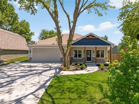 8415 Peoria Street, De Soto, KS 66018 - MLS#: 2620372