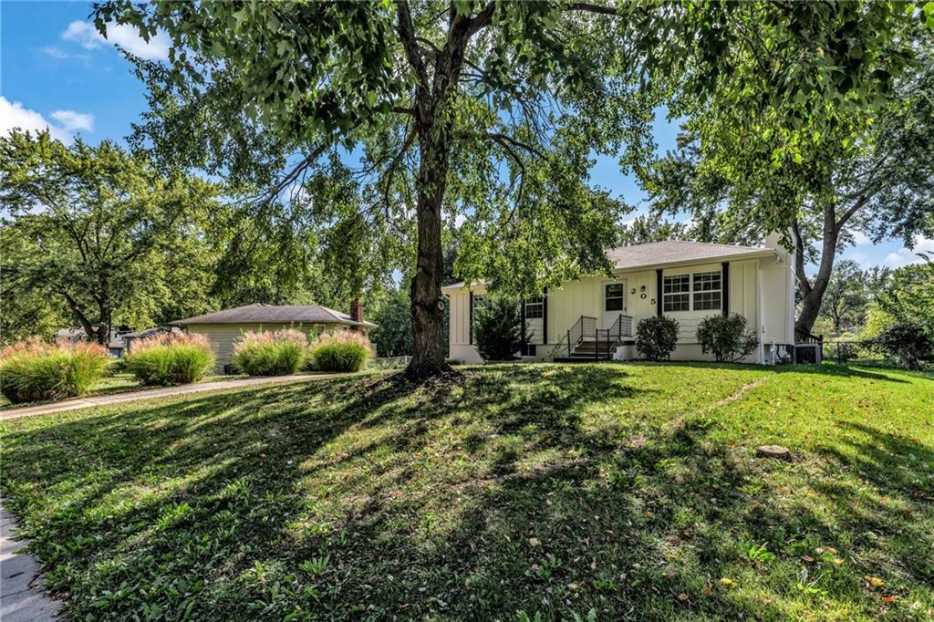205 NW 4th Street Court