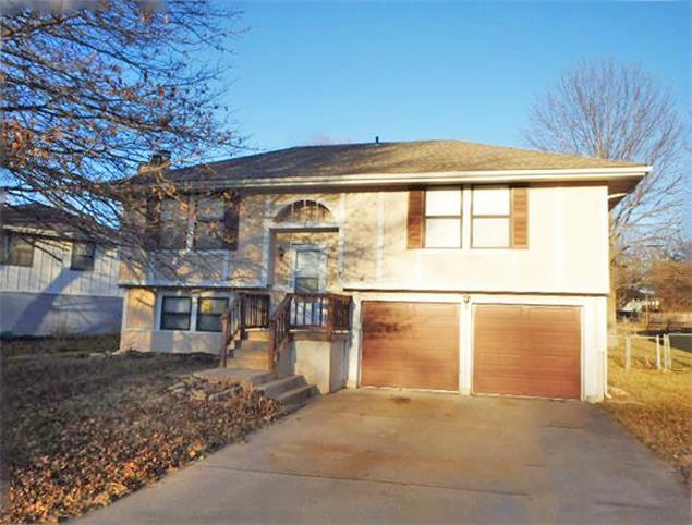Photo 1 of 13 — 1009 Colbern Drive, Belton, MO 64012
