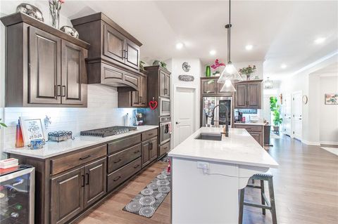 Photo of 520 SE David Road, Lees Summit, MO 64082 (MLS # 2597727)