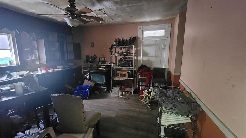 Photo of 1513 Monterey Street, St Joseph, MO 64503 (MLS # 2592410)