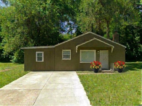 Photo of 2107 E 77th Terrace, Kansas City, MO 64132 (MLS # 2647399)