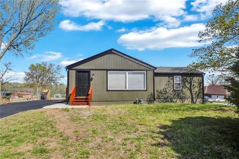 6815 Bristol Avenue, Raytown, MO 64133 - #: 2536219