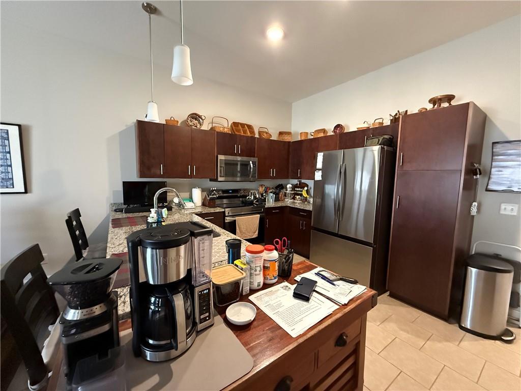 9324-9326 N Robinhood Avenue