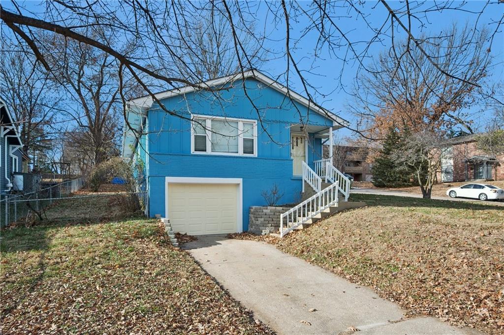 8500 ROBINSON Street