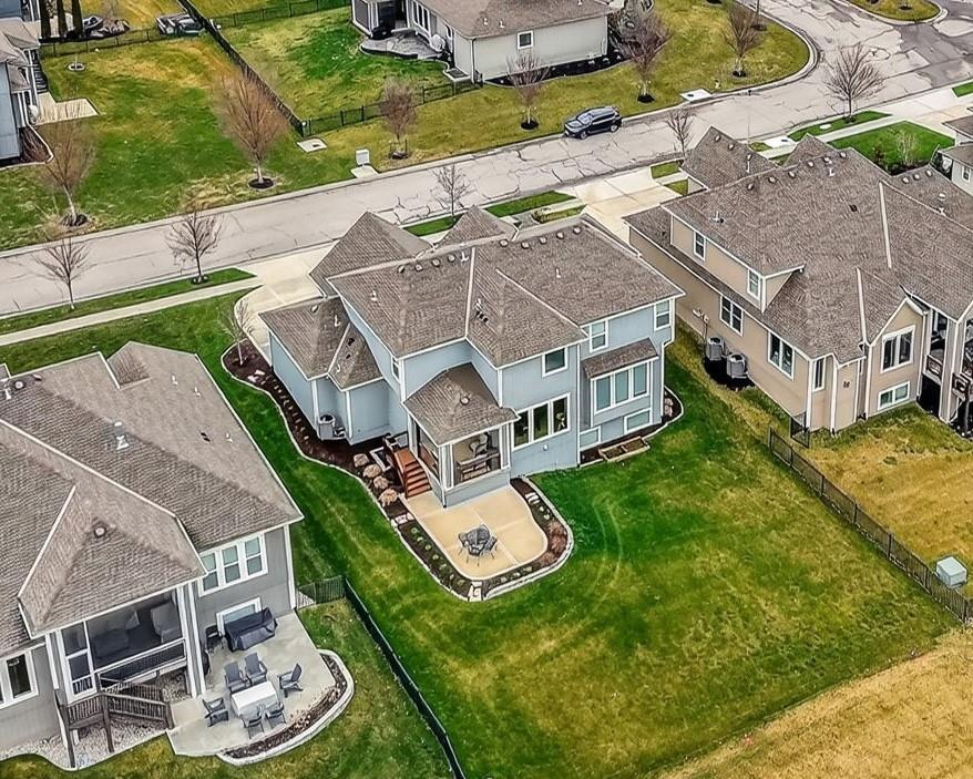 4011 W 157th Terrace