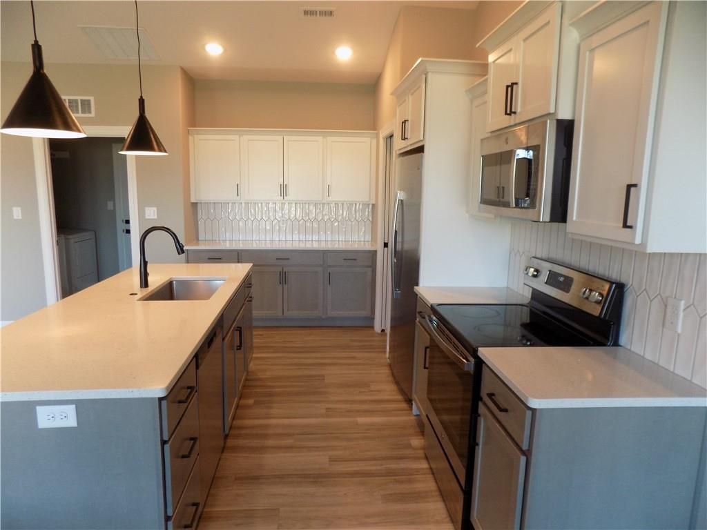 Photo of 1215 Alexander Court, Ottawa, KS 66067 (MLS # 2592579)