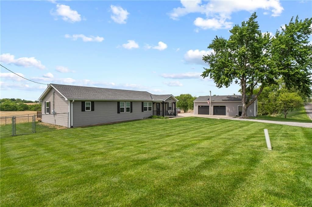 Photo of 6120 70th Road SE, St Joseph, MO 64607 (MLS # 2618147)