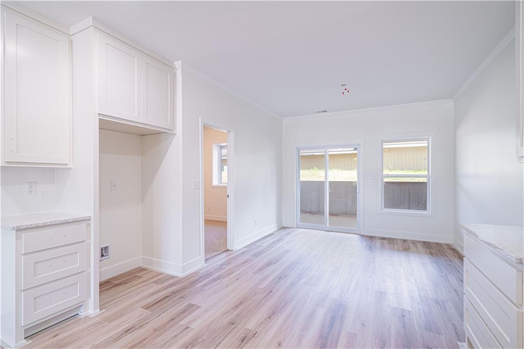 St Joseph, Missouri 64506, United States, 2 Bedrooms Bedrooms, ,2 BathroomsBathrooms,Residential,Active,50250