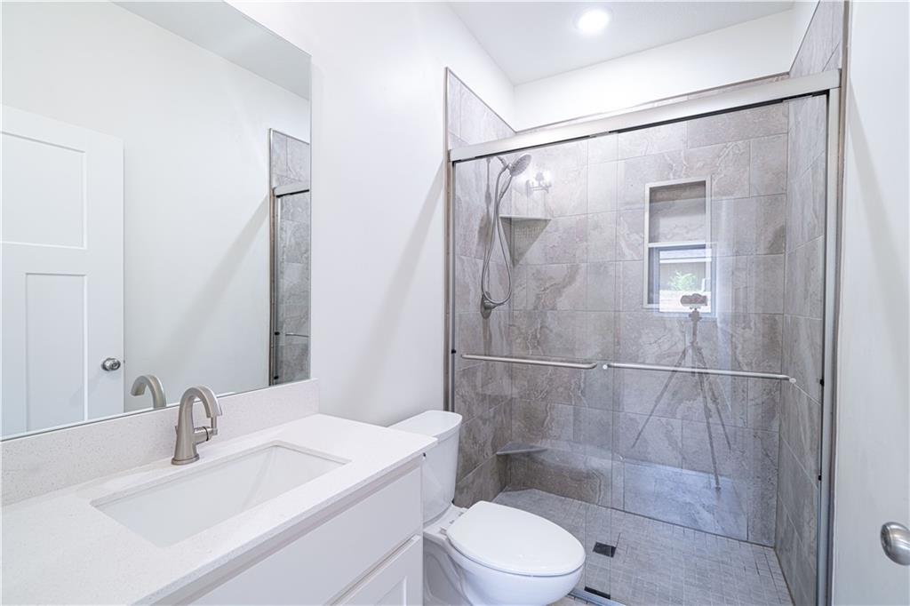 St Joseph, Missouri 64506, United States, 2 Bedrooms Bedrooms, ,2 BathroomsBathrooms,Residential,Active,50250