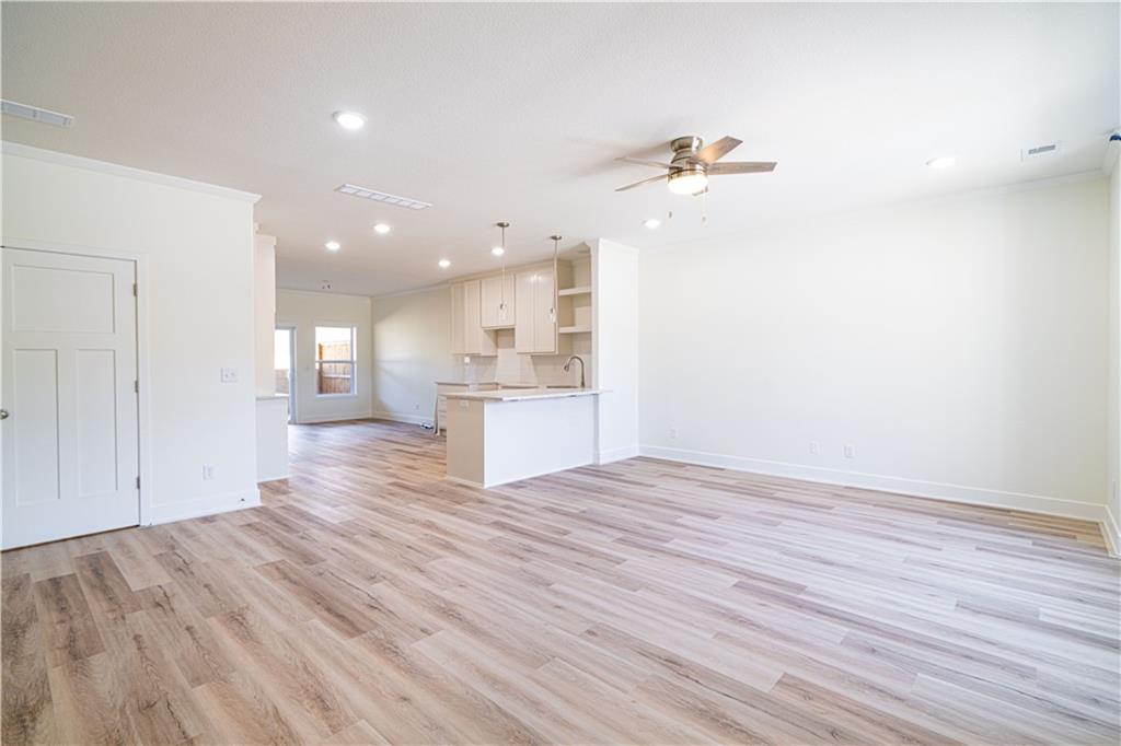 St Joseph, Missouri 64506, United States, 2 Bedrooms Bedrooms, ,2 BathroomsBathrooms,Residential,Active,50250