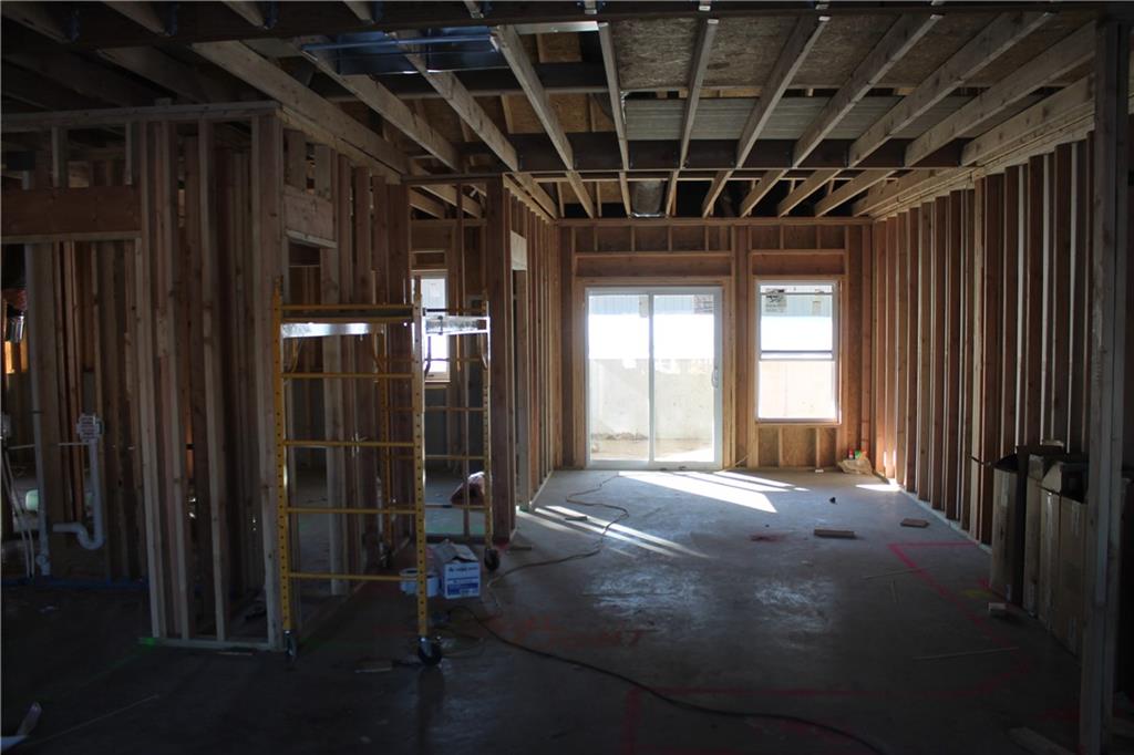 St Joseph, Missouri 64506, United States, 2 Bedrooms Bedrooms, ,2 BathroomsBathrooms,Residential,Active,50250