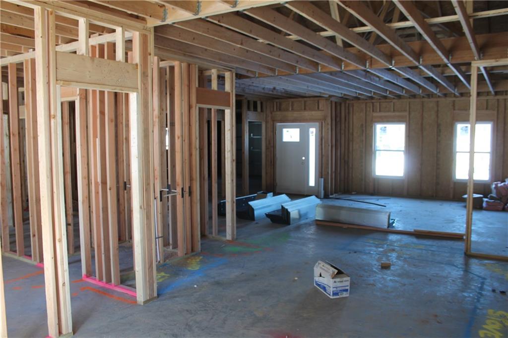 St Joseph, Missouri 64506, United States, 2 Bedrooms Bedrooms, ,2 BathroomsBathrooms,Residential,Active,50250