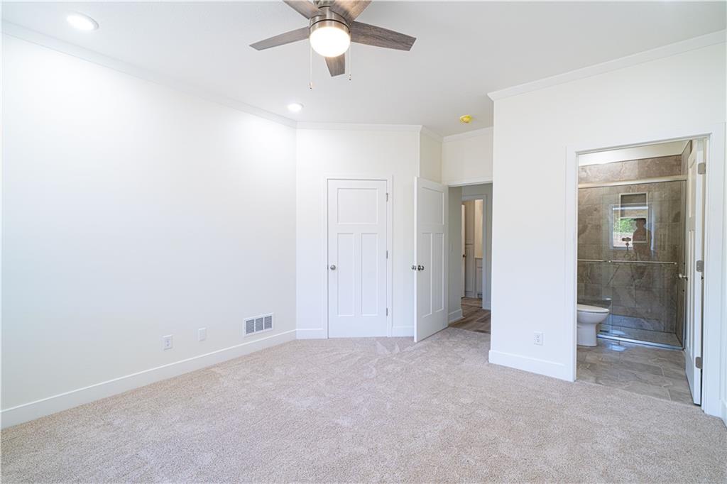 St Joseph, Missouri 64506, United States, 2 Bedrooms Bedrooms, ,2 BathroomsBathrooms,Residential,Active,50250