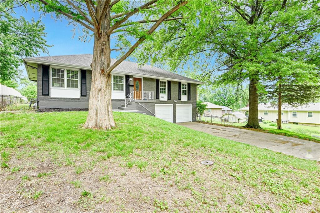 3622 QUEEN RIDGE Drive