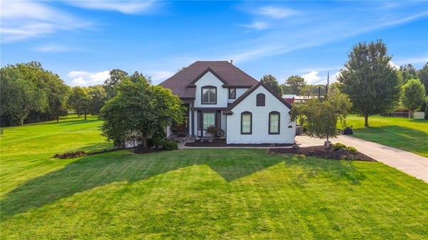 17317 S WHEATLAND DR, BELTON, MO 64012 - Image d6fbb118d477357d304d3b9e31b0bbf8/994310201