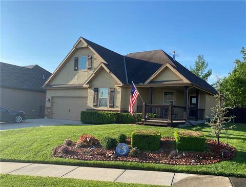 22325 W Cedar Street, Tonganoxie, KS 66086 - MLS#: 2571121