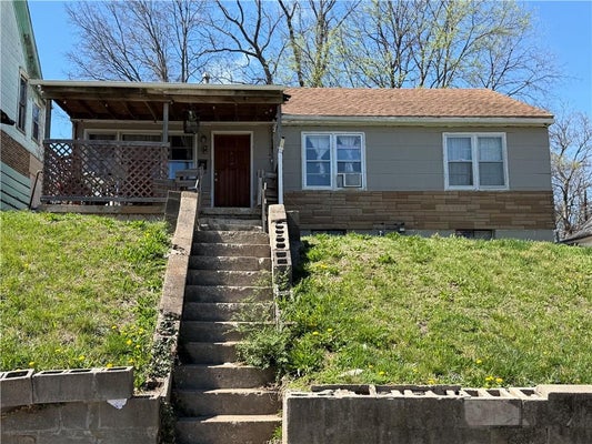 340 N TOPPING AVE, KANSAS CITY, MO 64123 - Image d72097c046257b41c9d42a2f7eb00cd7/3123591695