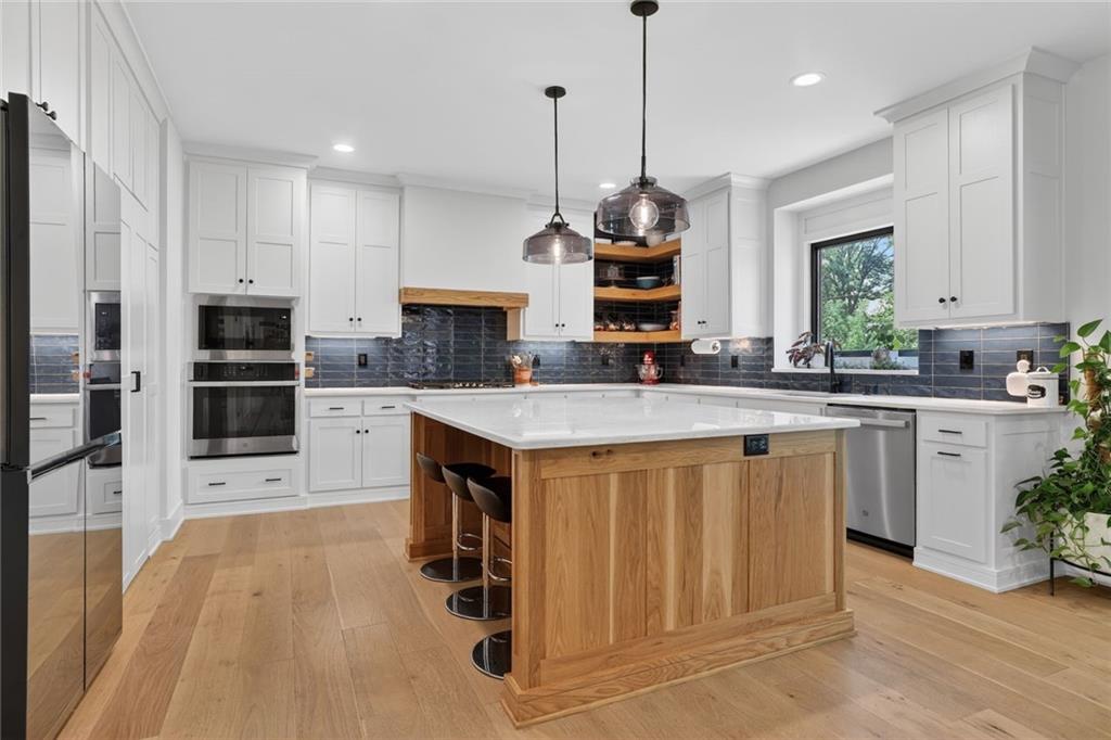 4416 W 77th Street