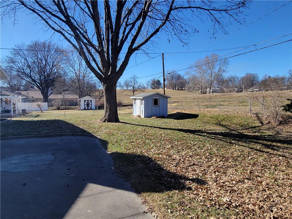 St Joseph, Missouri 64506, United States, 3 Bedrooms Bedrooms, ,2 BathroomsBathrooms,Residential,Pending,79889