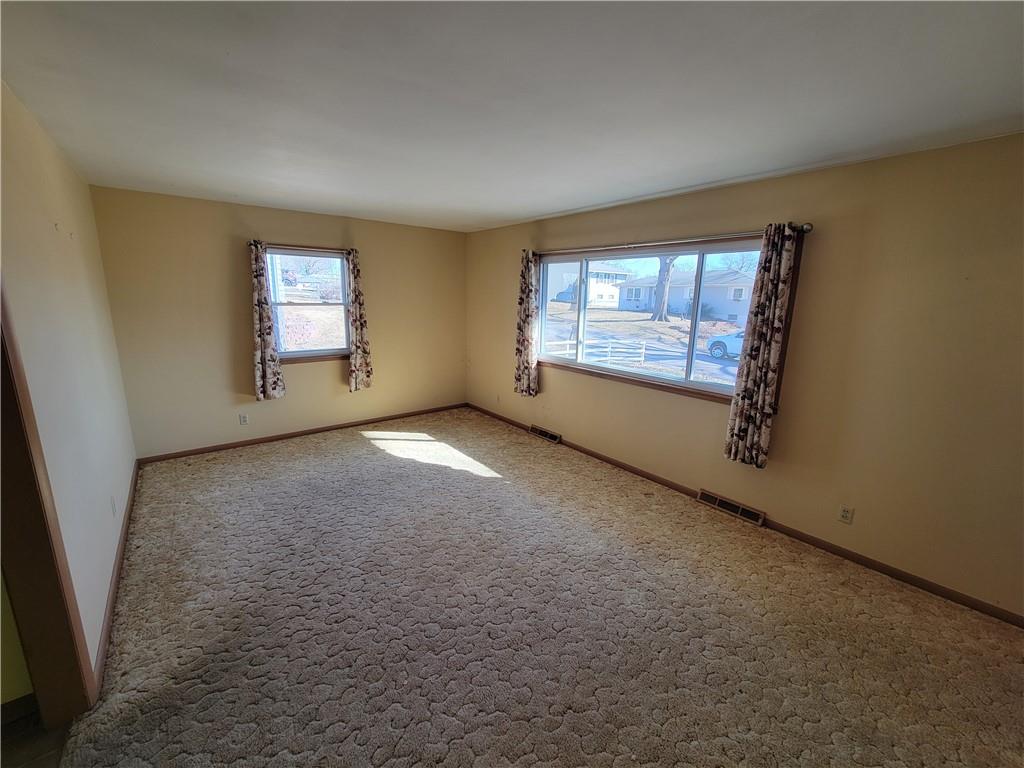 St Joseph, Missouri 64506, United States, 3 Bedrooms Bedrooms, ,2 BathroomsBathrooms,Residential,Pending,79889