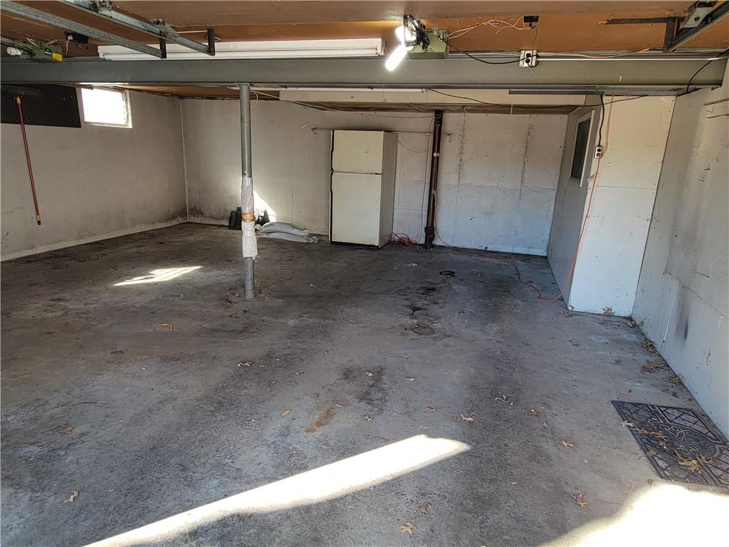 St Joseph, Missouri 64506, United States, 3 Bedrooms Bedrooms, ,2 BathroomsBathrooms,Residential,Pending,79889