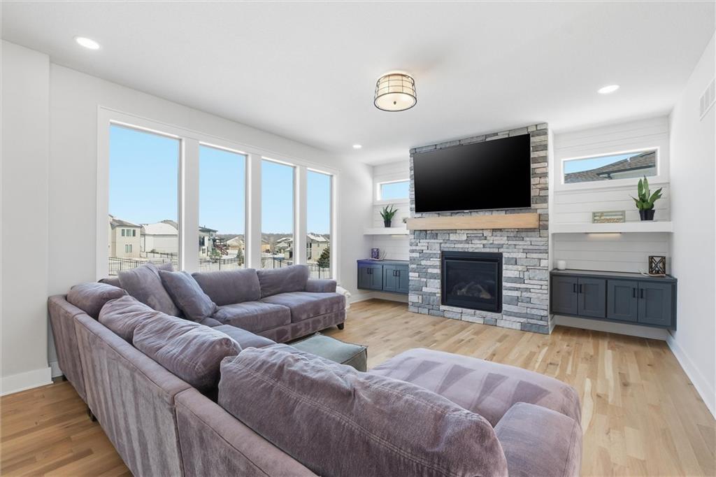 1116 Hummingbird Court