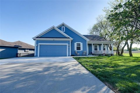 2010 Prairie Grass Drive, Raymore, MO 64083 - #: 2613463
