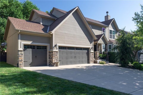 Photo of 2636 W Whitney Street, Olathe, KS 66061 (MLS # 2640411)