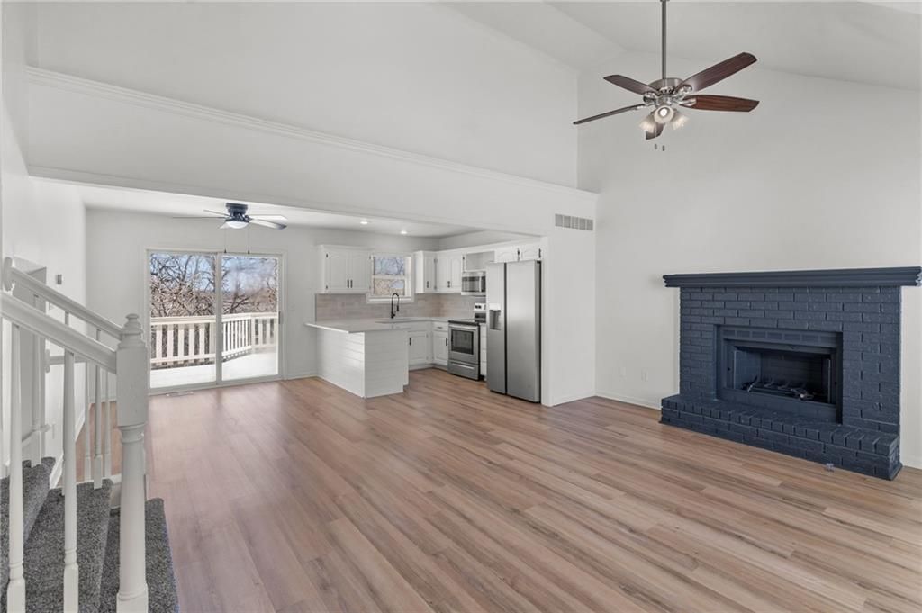 Photo of 901 PINE CREST Avenue, Kearney, MO 64060 (MLS # 2608300)