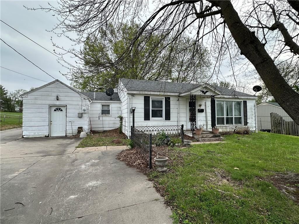 Photo of 115 E South Street, Richmond, MO 64085 (MLS # 2613332)