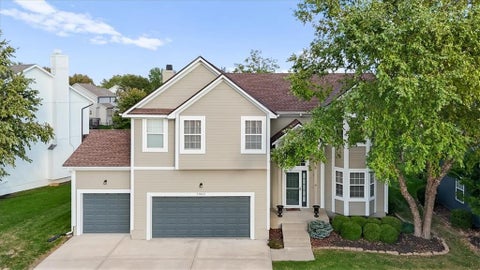 Photo of 19821 W 96th Terrace, Lenexa, KS 66220 (MLS # 2647251)