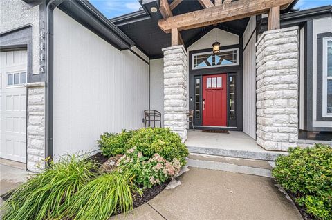 14445 Summit Ridge Parkville MO 64152