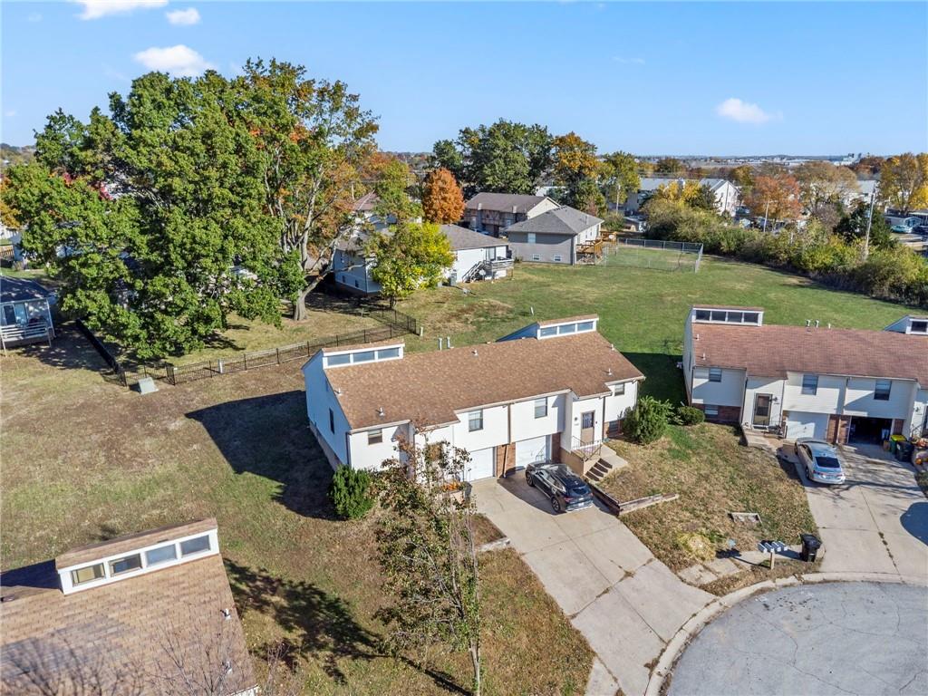 17304/17306 E 48th Terrace Court