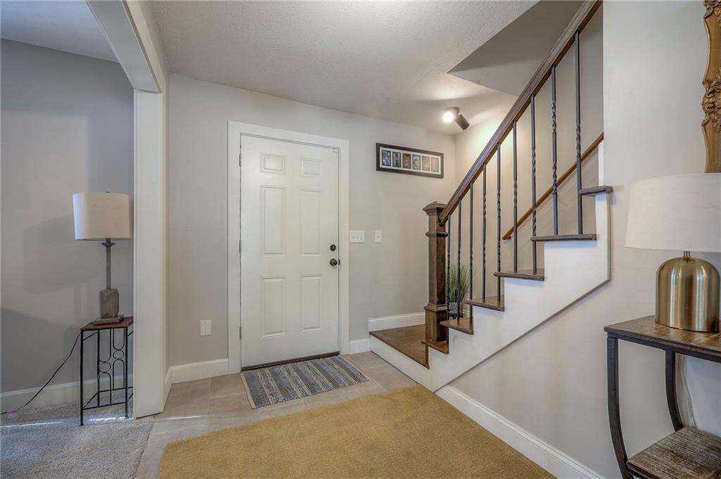 1512 E SUNVALE Drive