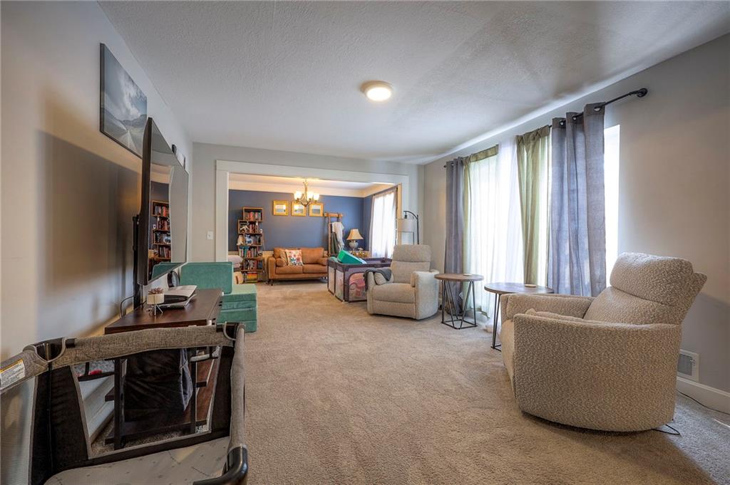 1512 E SUNVALE Drive