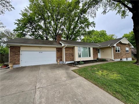 Photo of 3738 N 123RD Street, Kansas City, KS 66109 (MLS # 2616588)