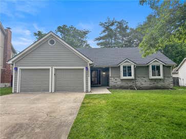 14404 S Cottonwood Drive Olathe KS 66062
