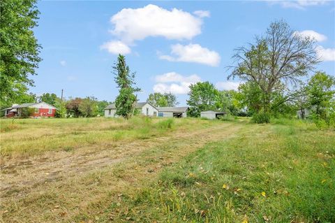 424 N Main Street, Lamonte, MO 65337 - #: 2508402