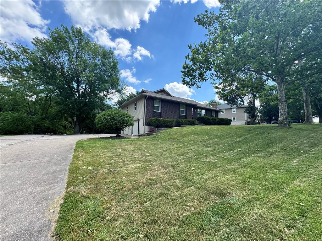 1421 Grandview Drive