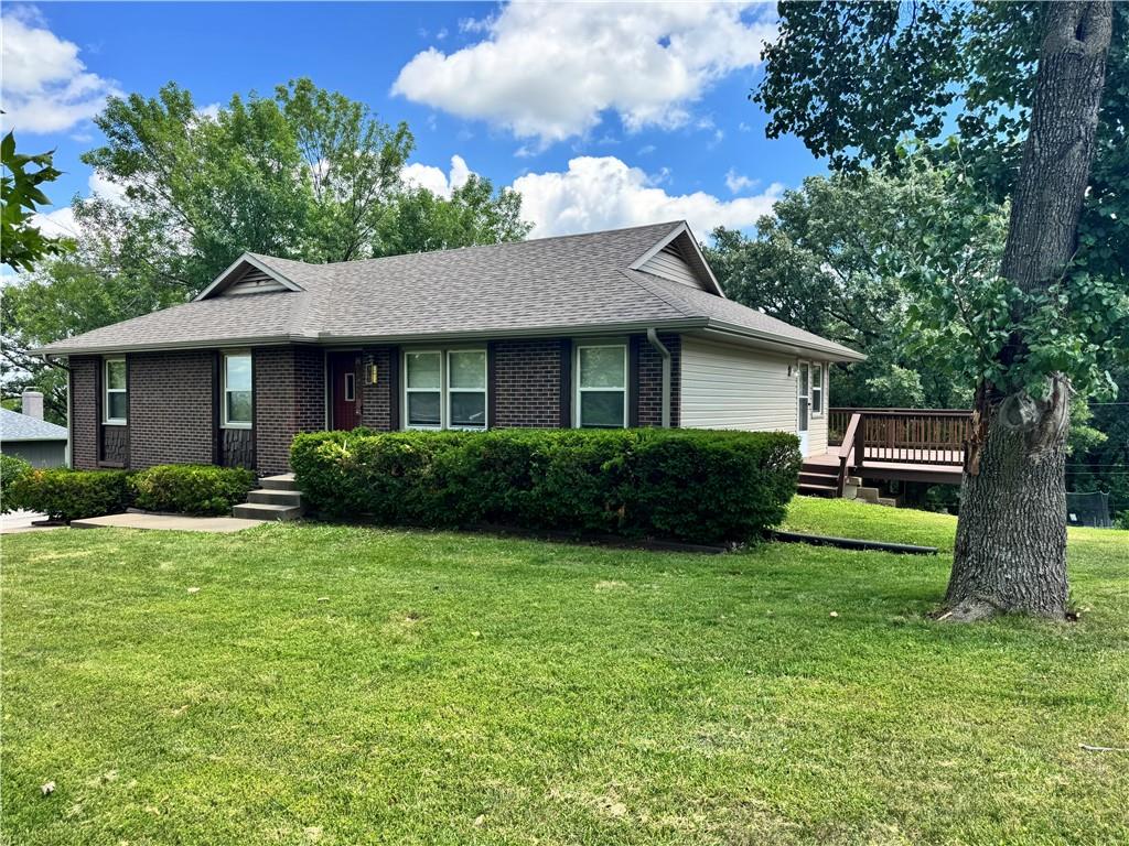 1421 Grandview Drive