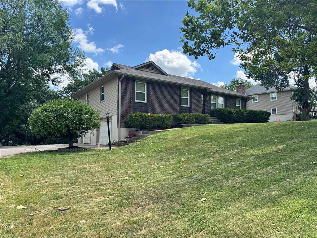 1421 Grandview Drive
