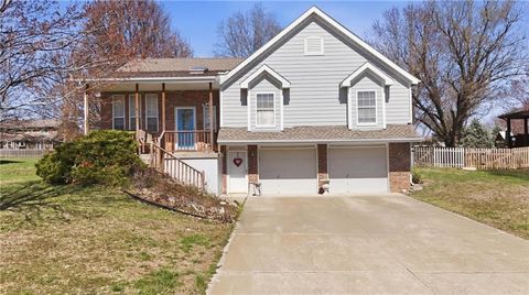 220 SW Seaside Sparrow Street, Lee\'s Summit, MO 64082 - MLS#: 2608023