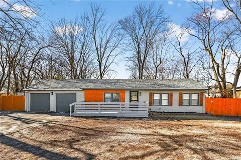 1402 SW Jefferson Street Lee's Summit MO 64081