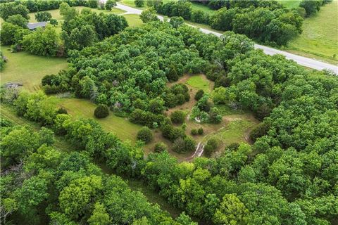 Tiny photo for 3068 HWY 169 Highway, Liberty, KS 67351 (MLS # 2622480)