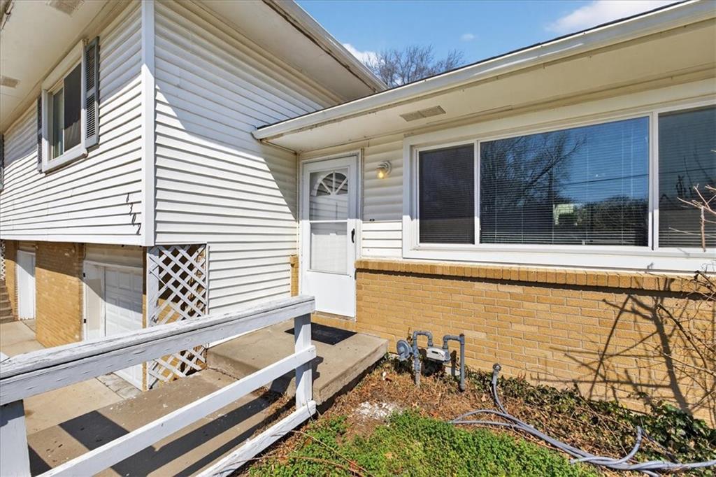 4302-4 NW 56 Street
